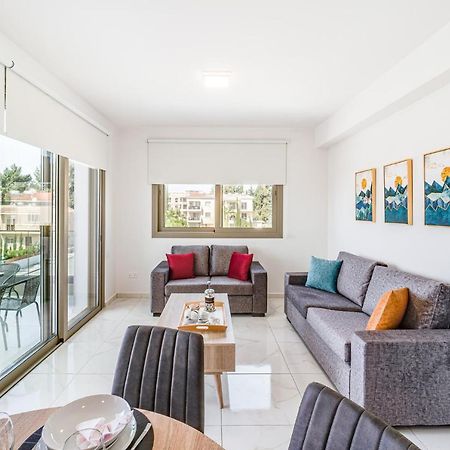 Adolina Apartments By Ezoria Villas Paphos Kültér fotó