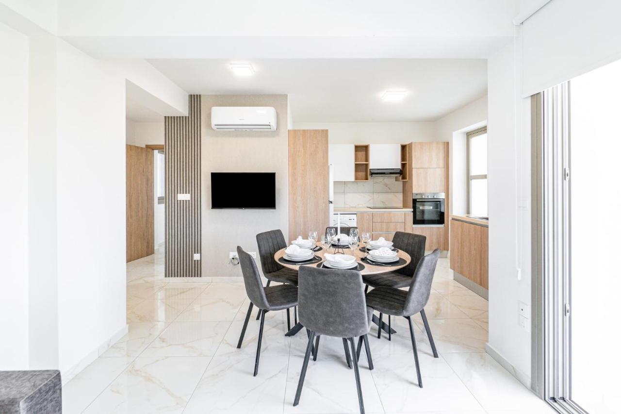 Adolina Apartments By Ezoria Villas Paphos Kültér fotó
