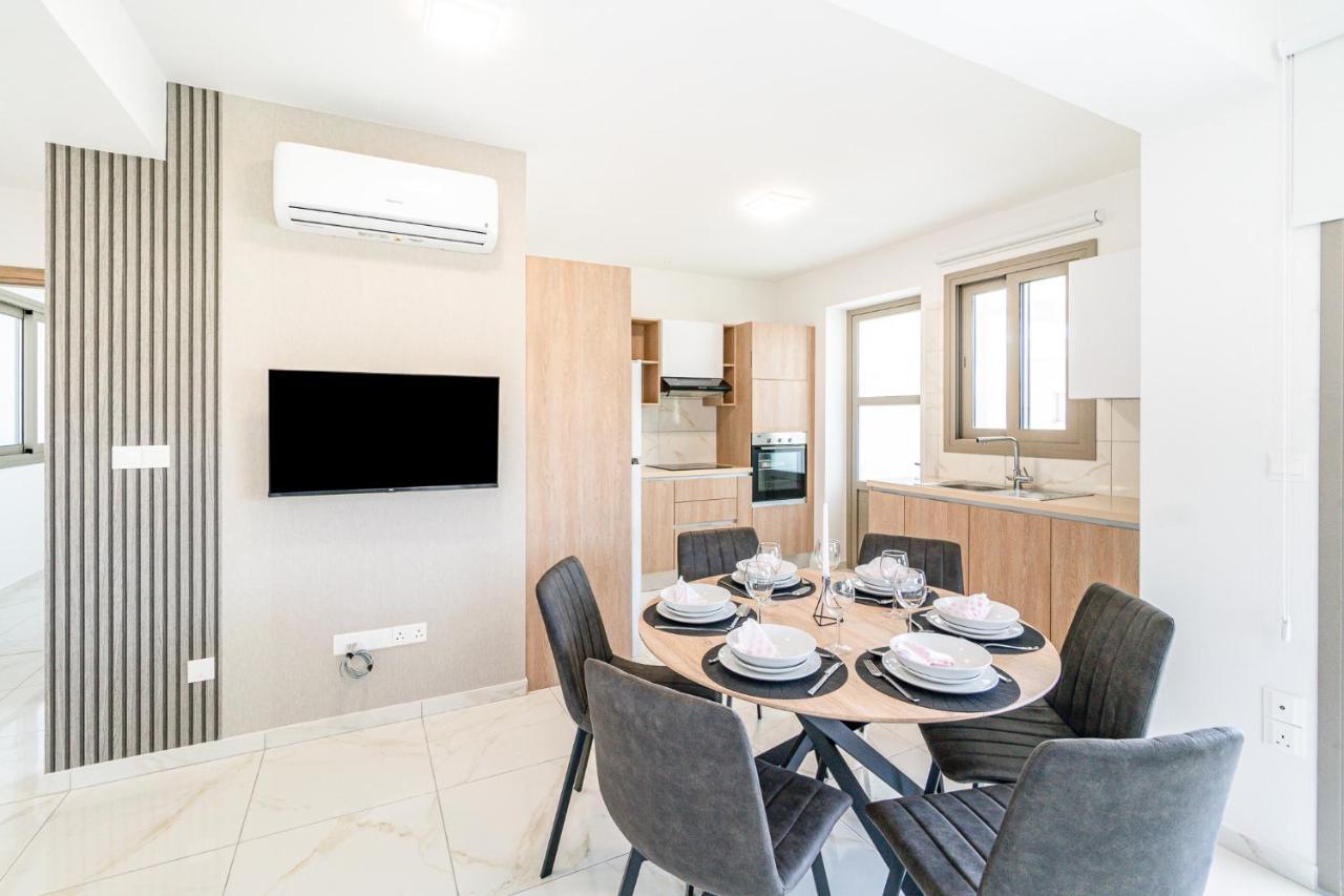 Adolina Apartments By Ezoria Villas Paphos Kültér fotó