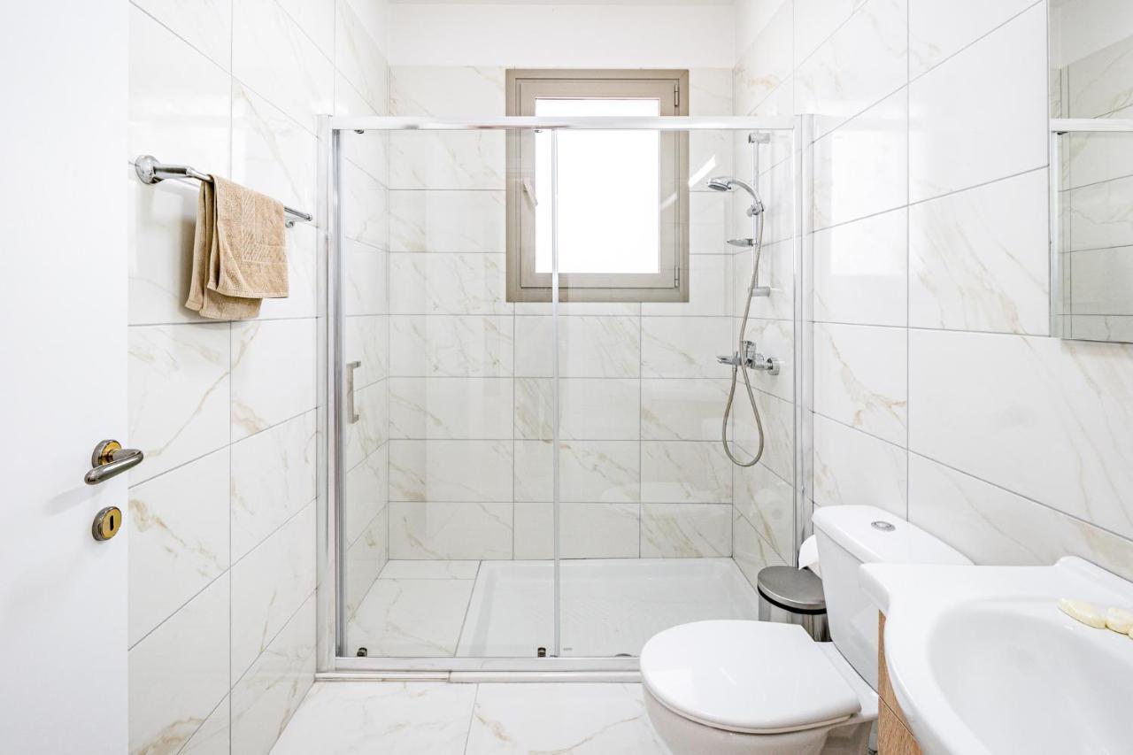 Adolina Apartments By Ezoria Villas Paphos Kültér fotó